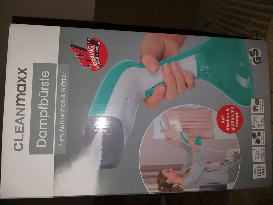 Aparat de calcat si curatat cu aburi Vertical Steamer