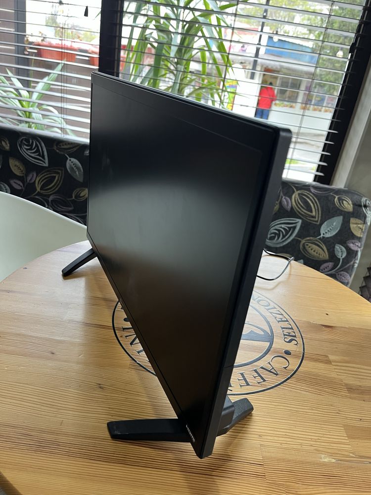 Smart slim FHD 22”