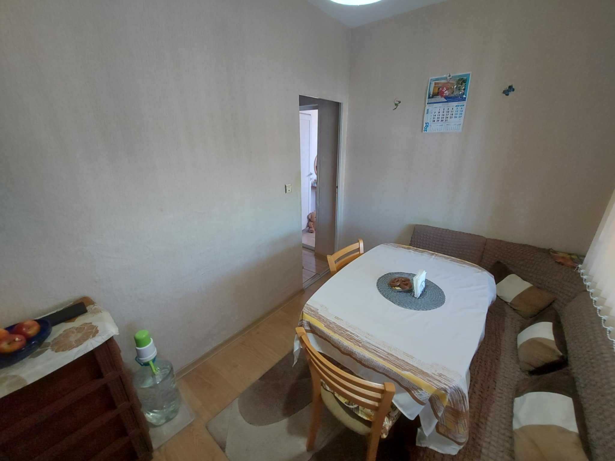 Двустаен апартамент, 65кв.м, кв. Запад 2