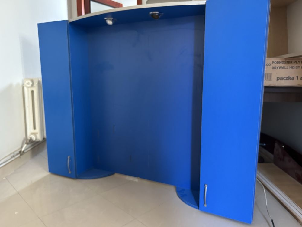 Vand obiecte sanitare :vana,chiuveta ,wc,dulap cu oglida , mobila