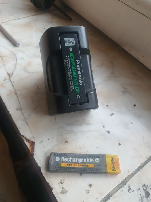 de vânzare ăncărcator,  2 acumulator