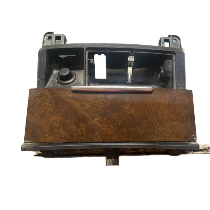 Ornament scrumiera (spate) AUDI Q7 4LB 2006 - 2016