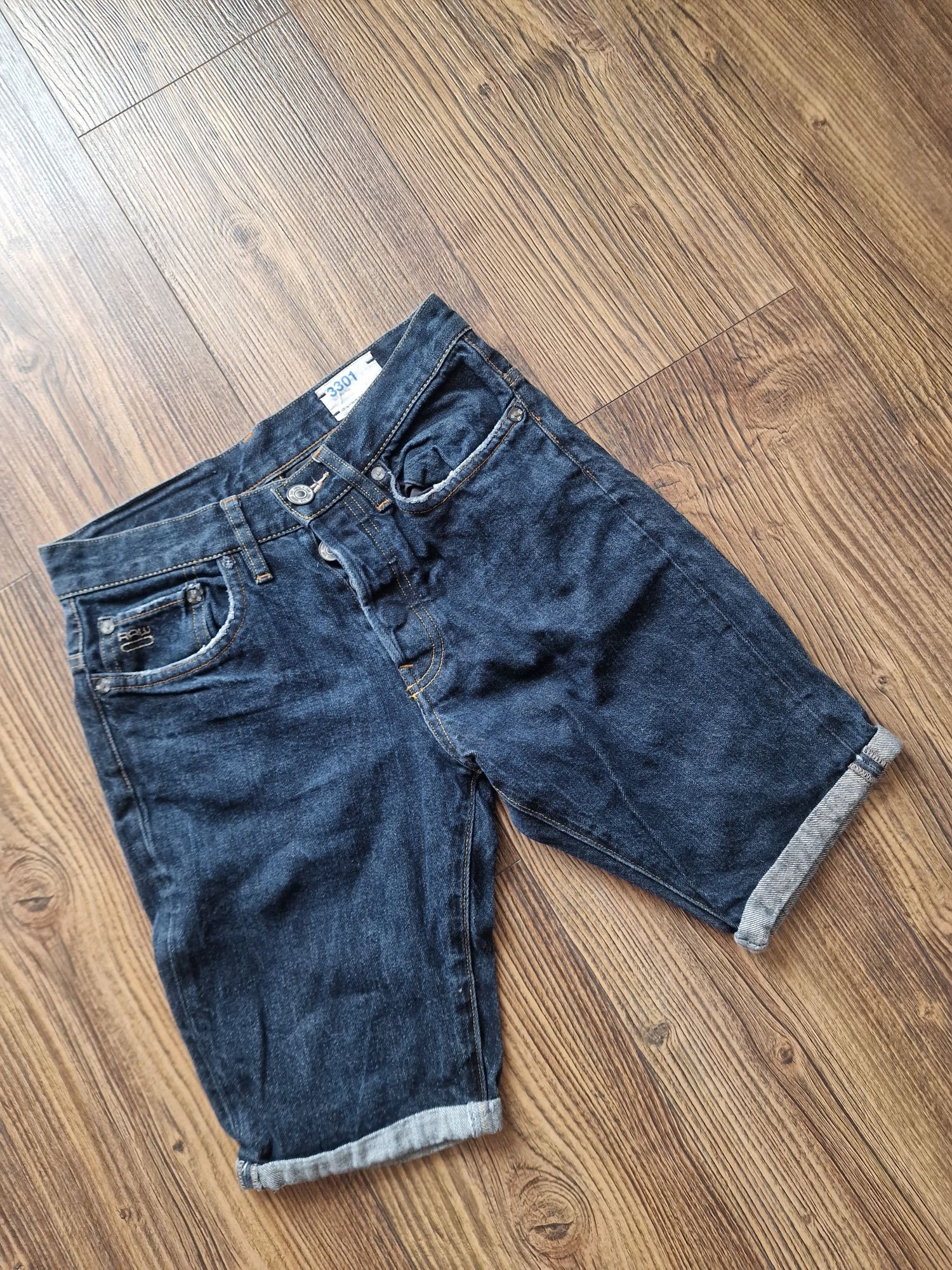 Страхотни мъжки  къси дънкови  панталони G STAR RAW  размер 28