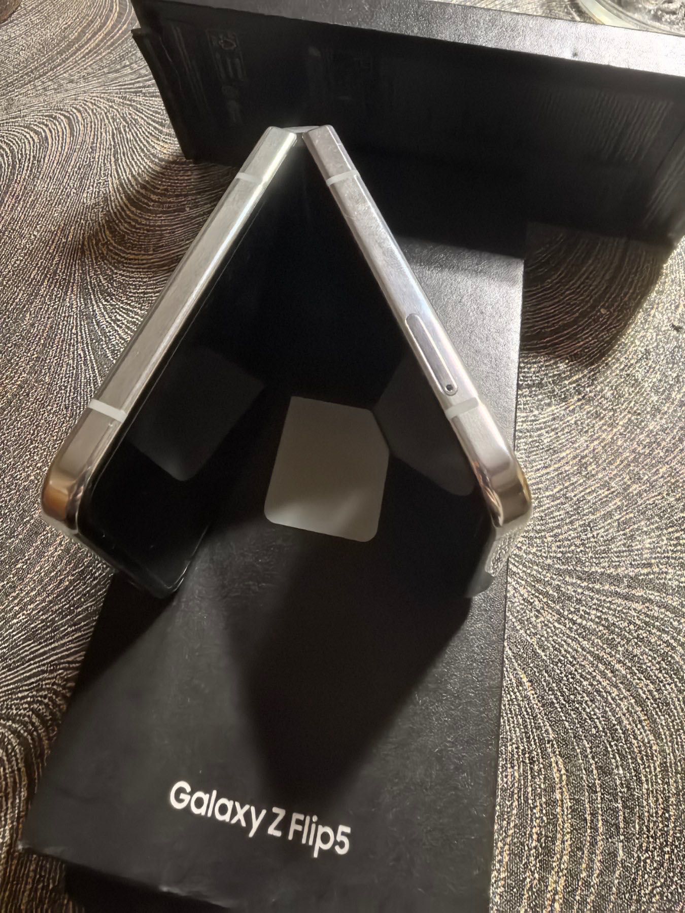 Samsung galaxy flip z5