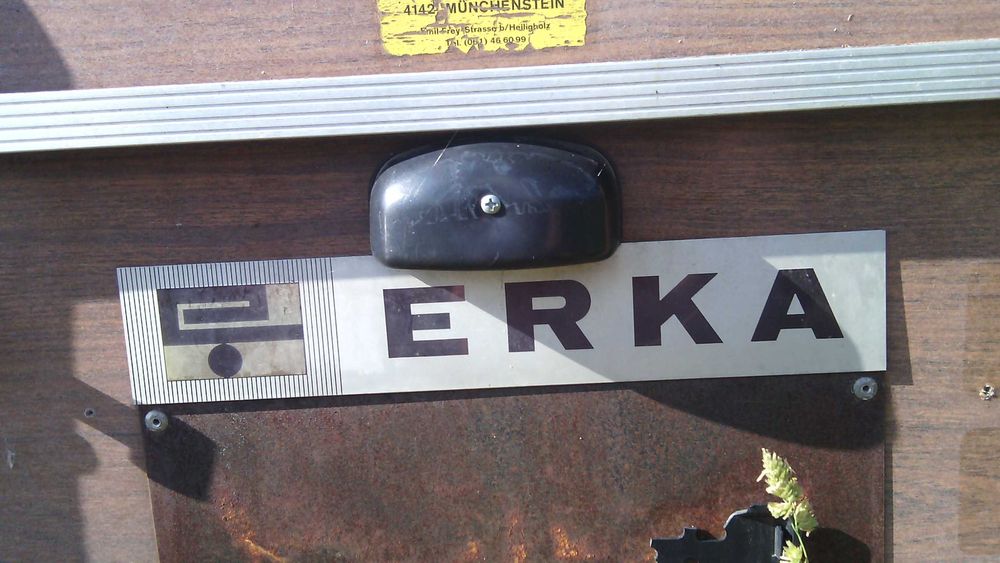 продавам ремарке-каравана нов внос Triple E ERKA