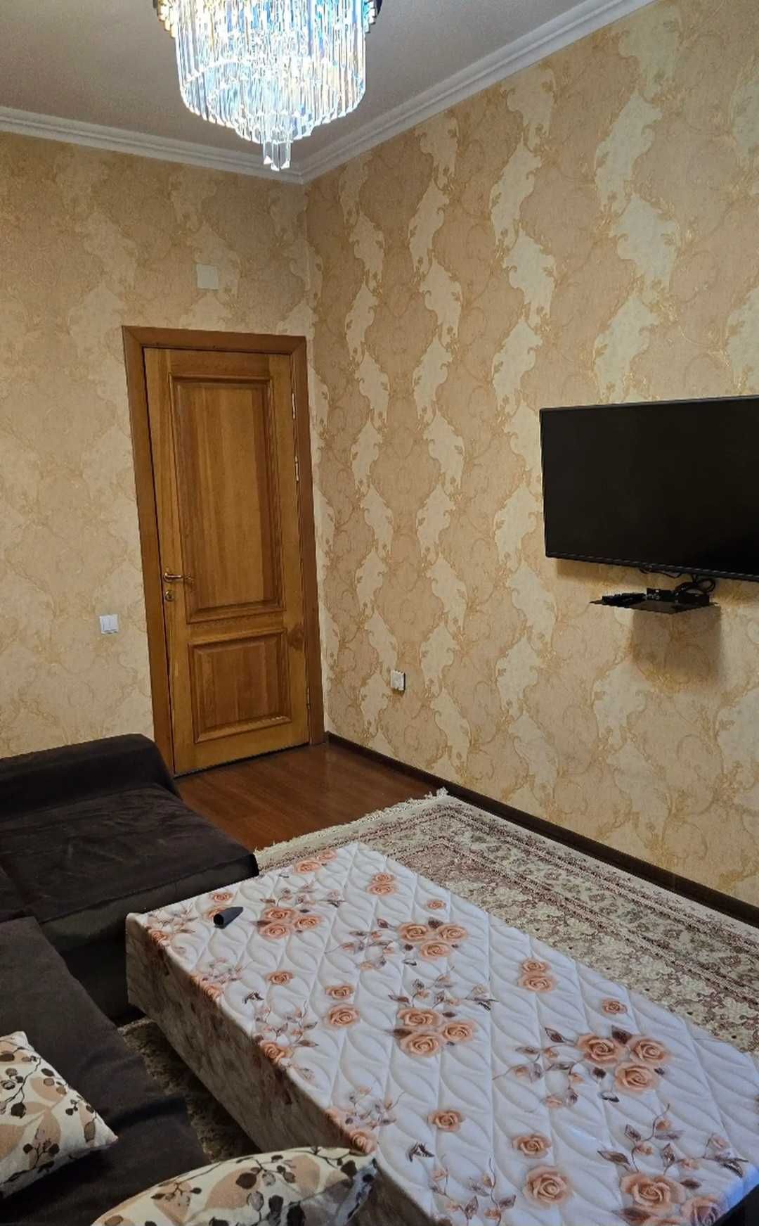 Chilonzor Novza metro 2 xona luks 450