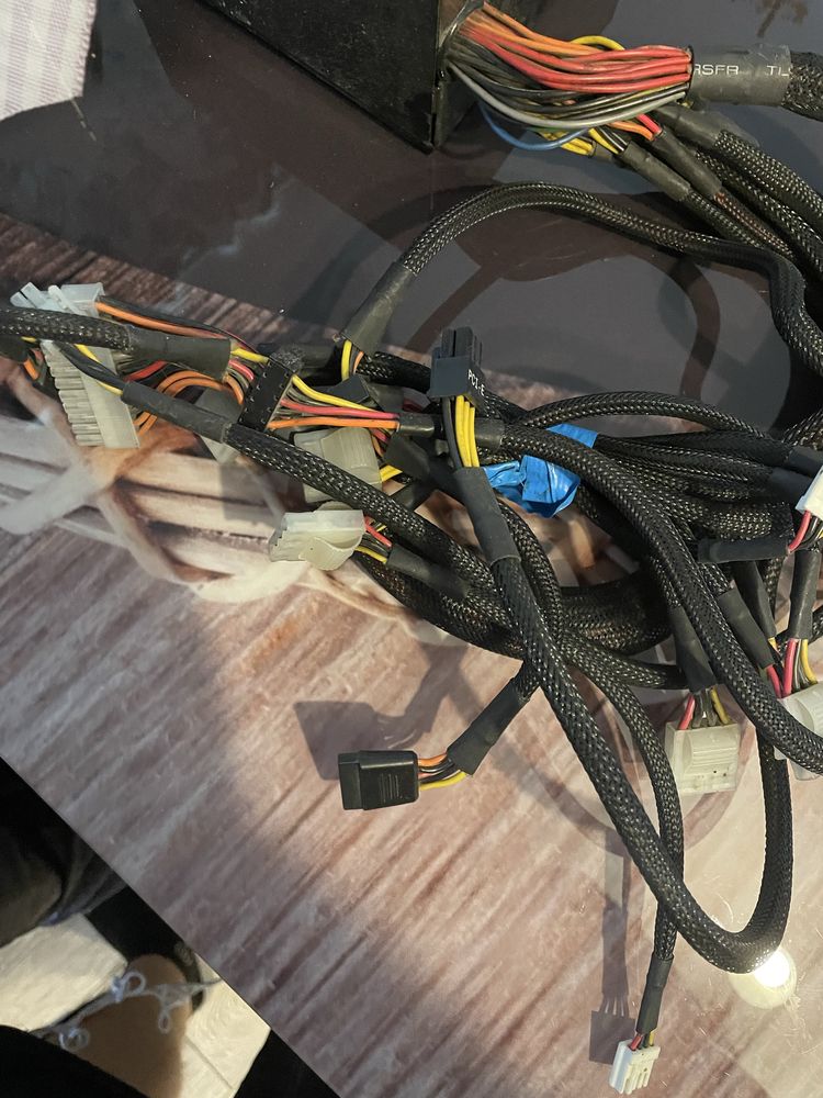 Sursă PC Thermaltake TR2-470 PP – 470W, testată – 50 lei
