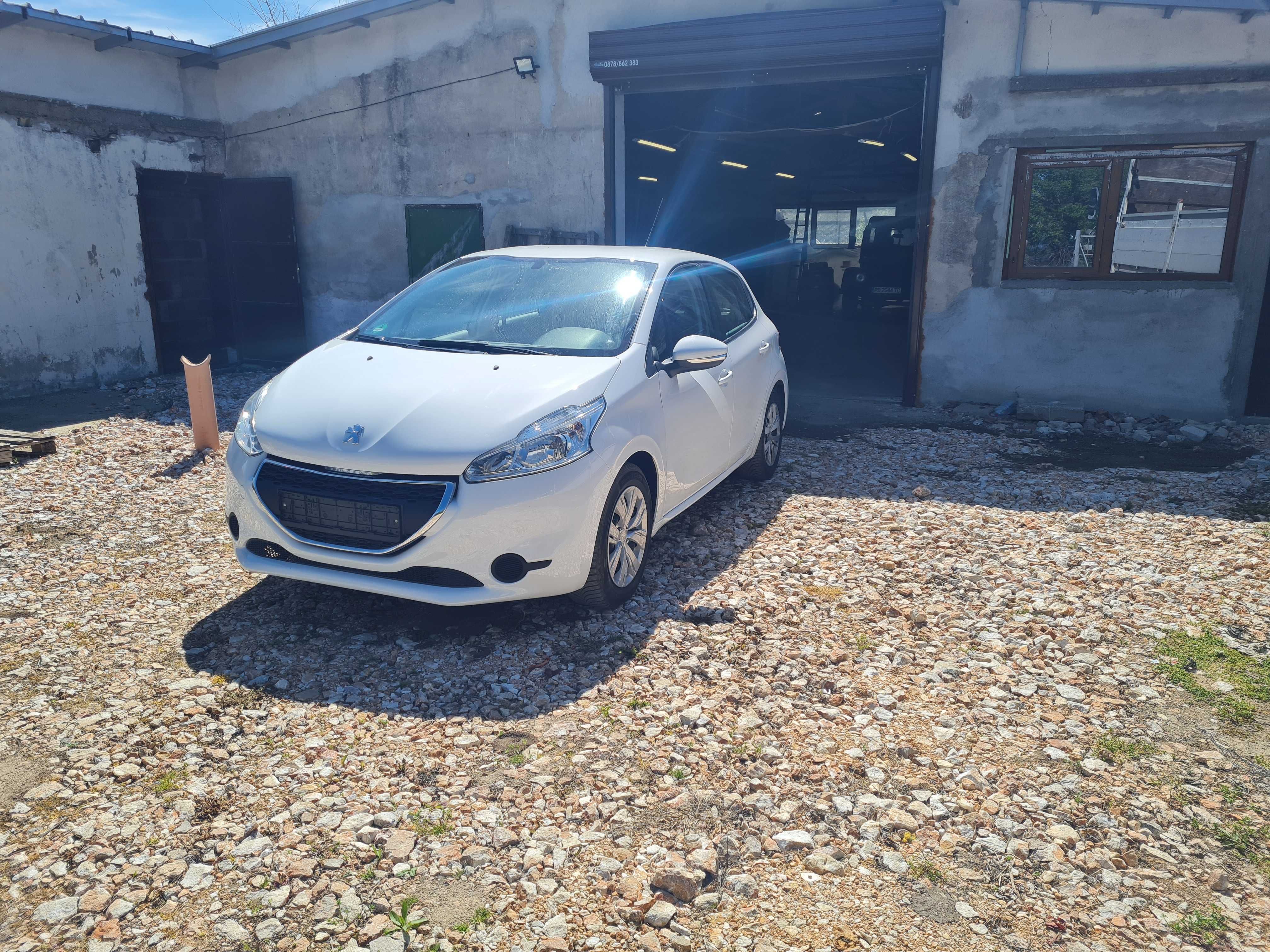 Peugeot 208  1.2