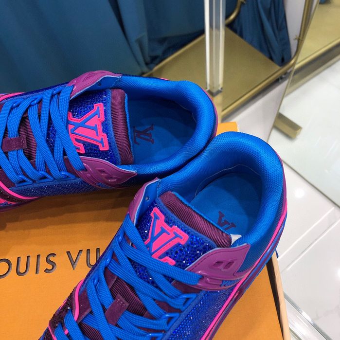 Louis vuiiton 2025 cu pietre