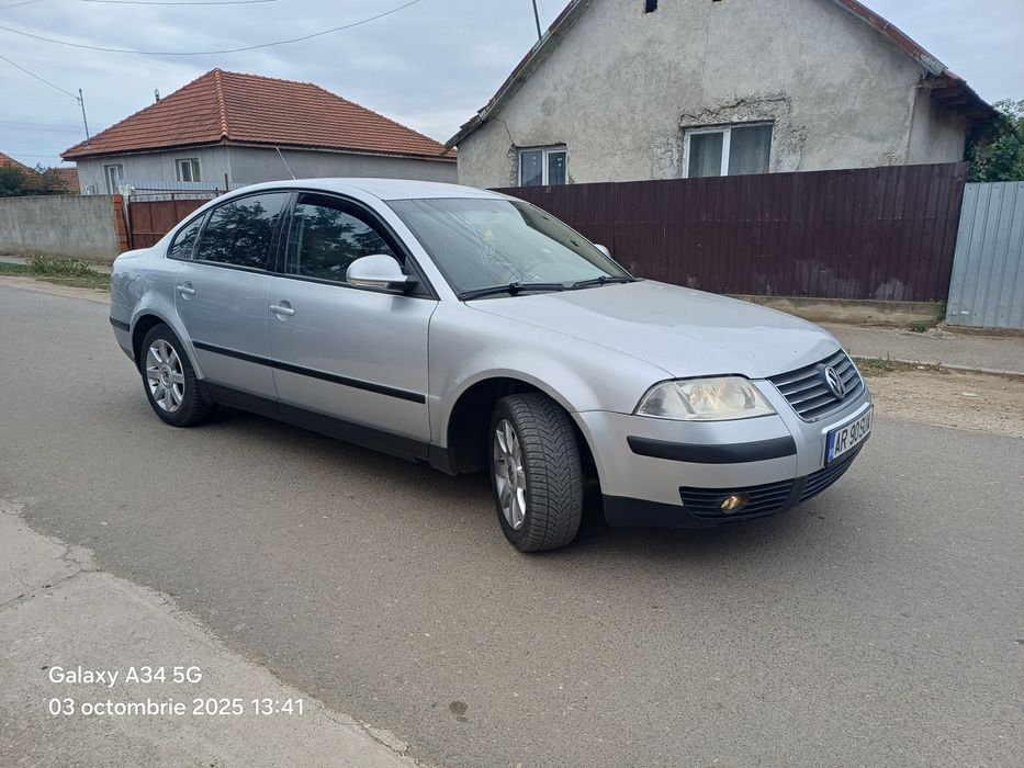 Vând Volkswagen Passat