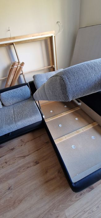 Ъглов диван с функция за спане