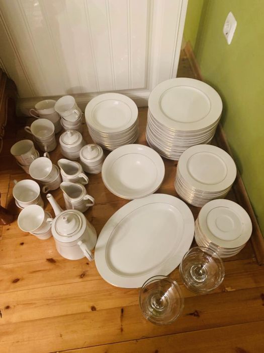 Набор посуды на 12 персон