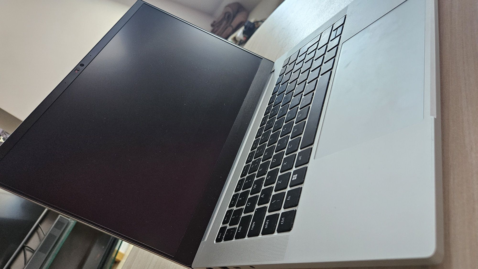 Razer Blade 14 2023 RTX 4070 2k 240hz