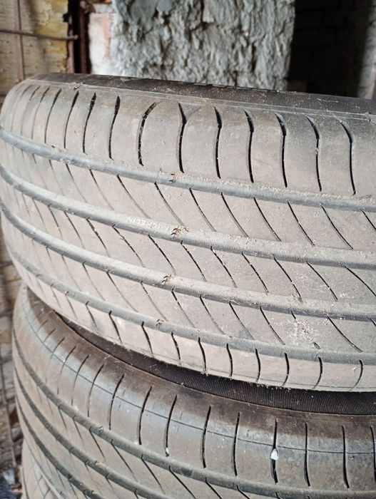 Set 4 anvelope de vara