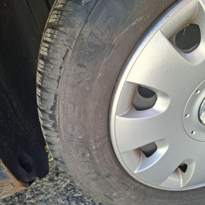 Dezmembrez w.golf diesel fab 2004 .orice piesa disponibila