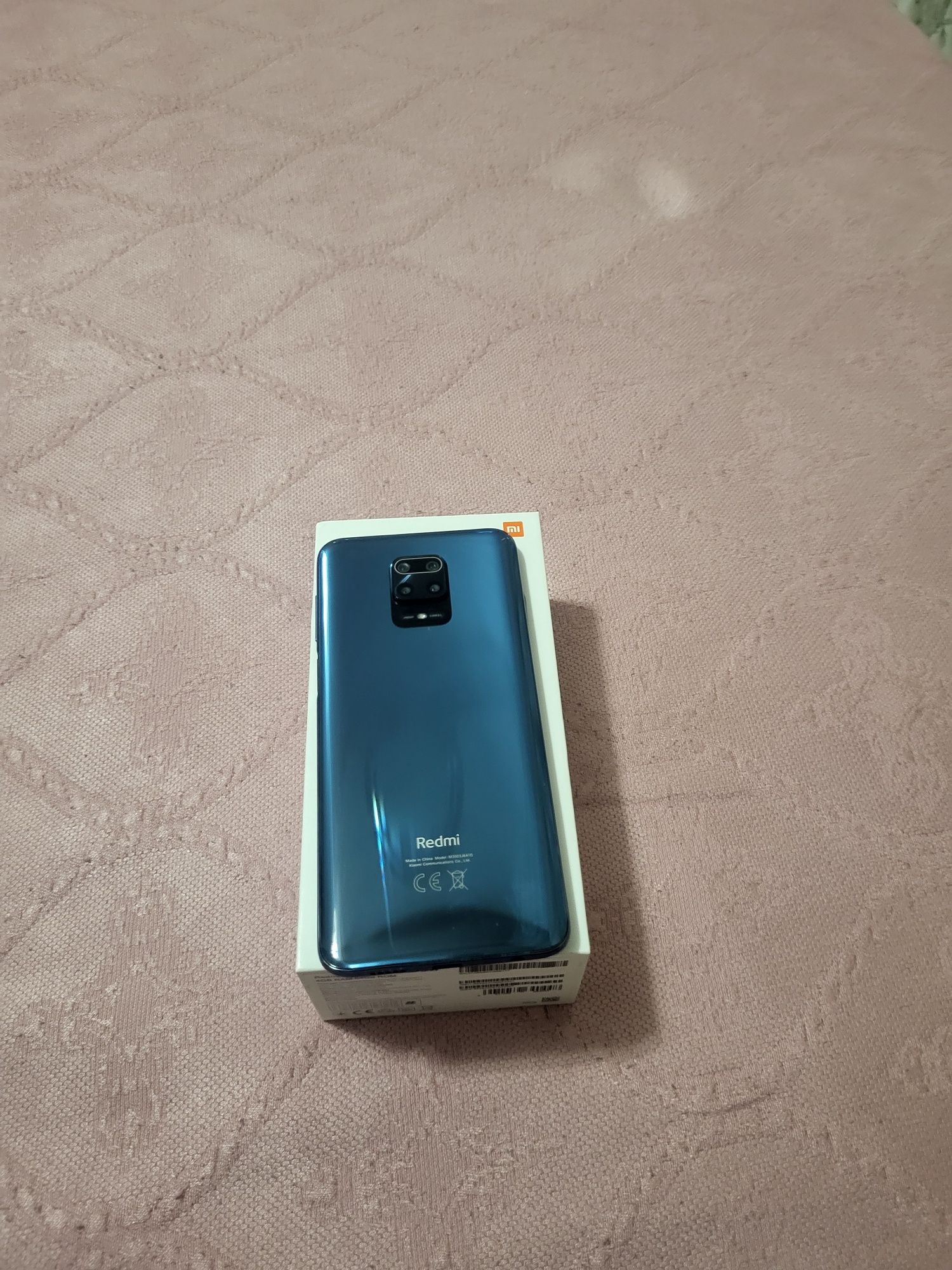 Продам телефон Redmi note 9S