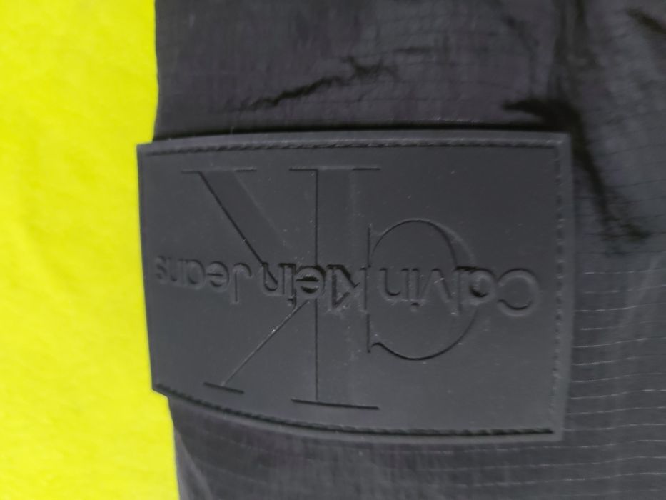 Calvin Klein-XL-НОВО-Оригинално