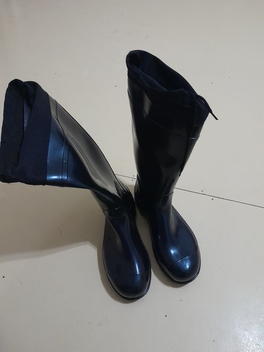 Продам сапоги резиновые