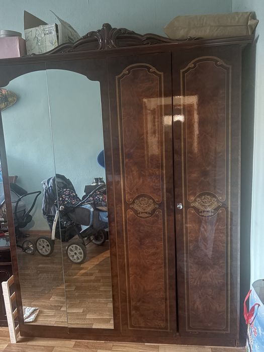 Продается шифоньер