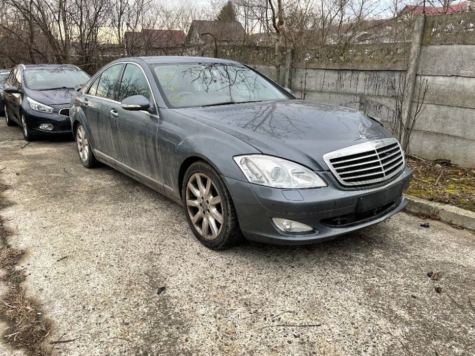 Dezmembrez / Dezmembrari / Piese / Accesorii Mercedes S320 w221 2009