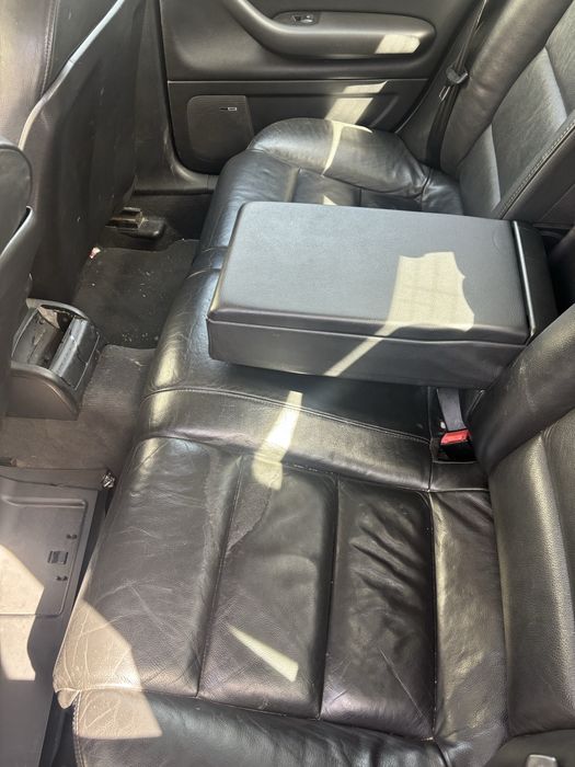 Dezmembrez audi a4 b7 2.5 tdi