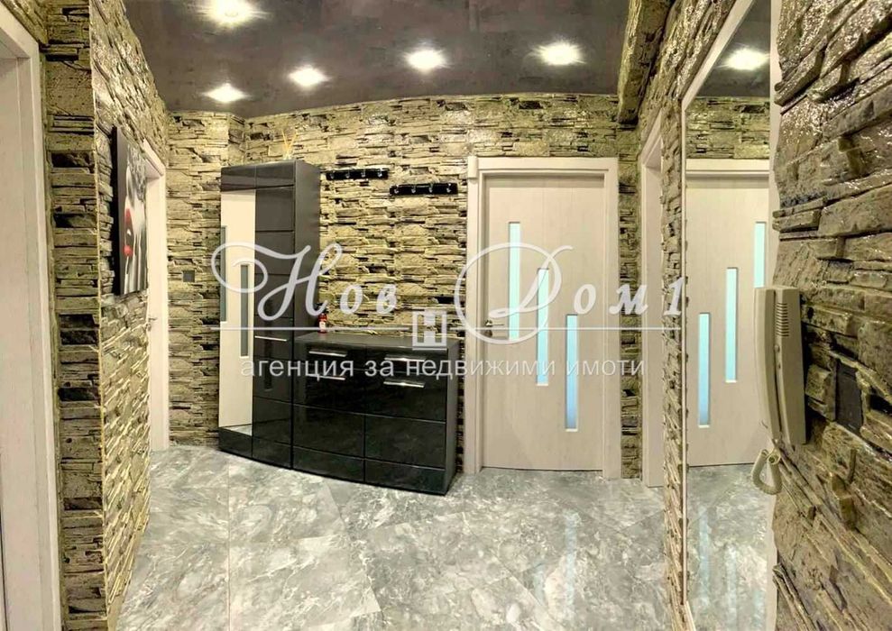 - топ локация - лукс обзаведен - паркомясто - готов за нанасяне -