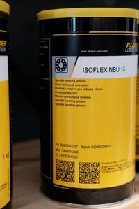Kluber Isoflex NBU 15 - смазка для шпинделя