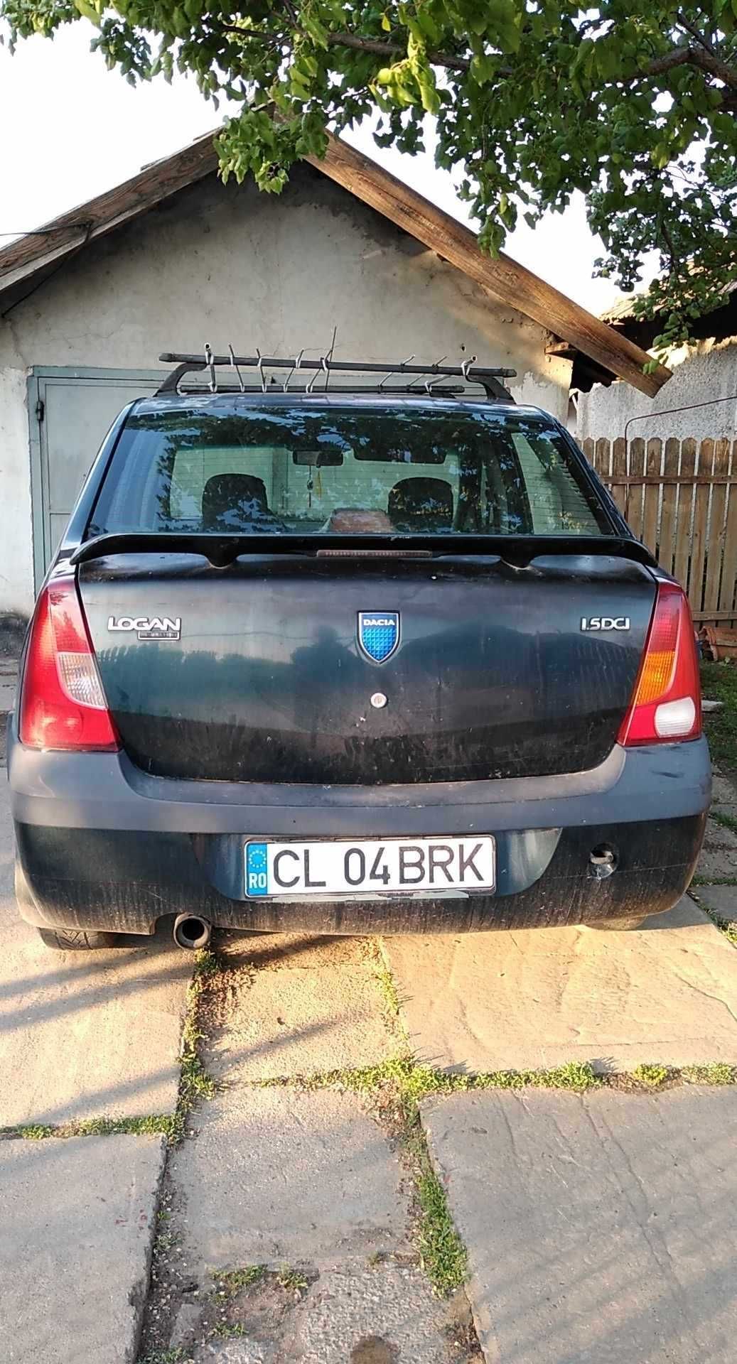 Vând Dacia Logan