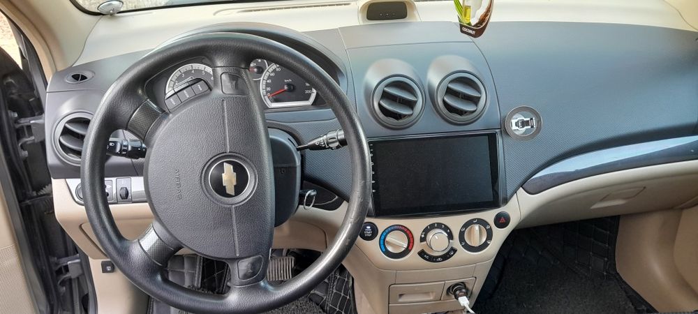 Срочно продаётся Нексия 3