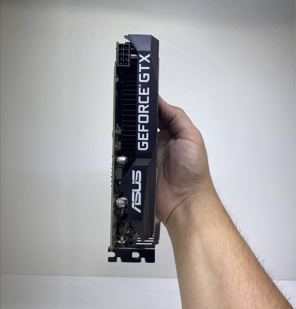Asus GTX 1660Super 6Gb Sastyanasi ideal 2ta bor