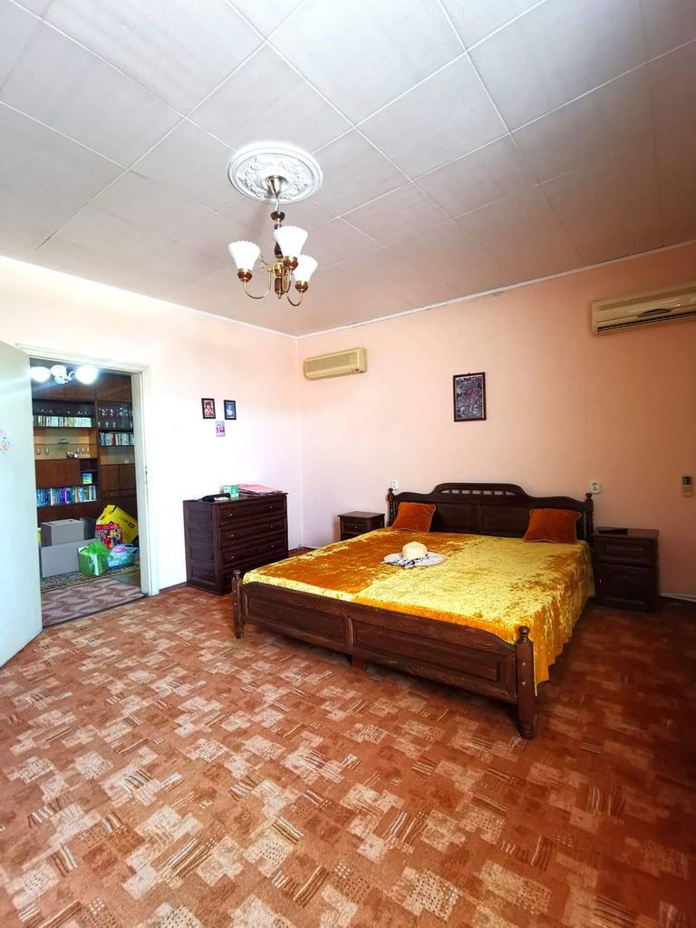 Продава се Четиристаен апартамент в Горна Оряховица - 130 кв.м за 770 €/кв.м - Снимка #3