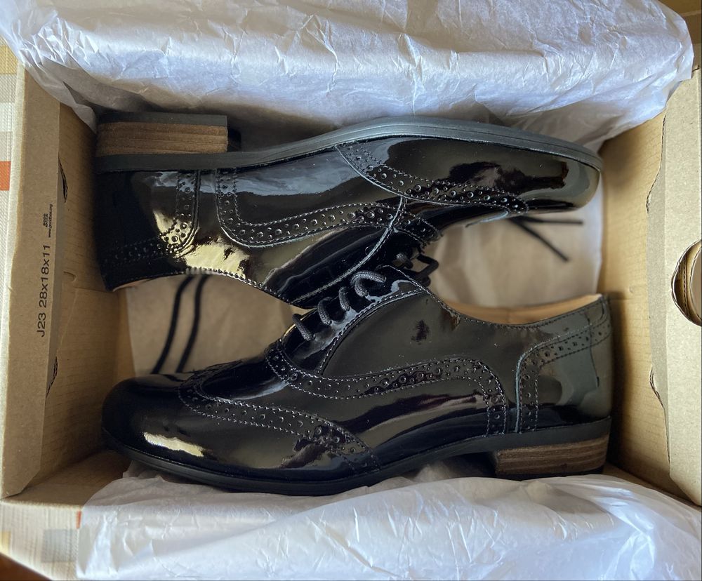 Дамски обувки Clarks 37,5 ………..