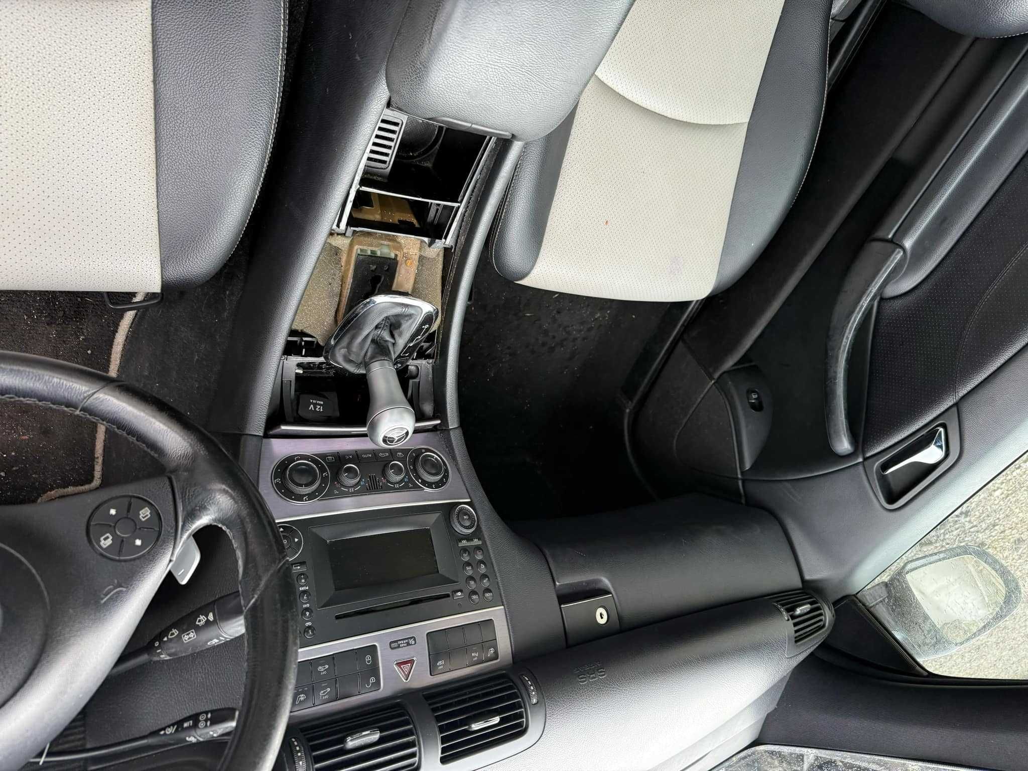 На Мерцедес Части ЦЛЦ 220цди Mercedes clc w203