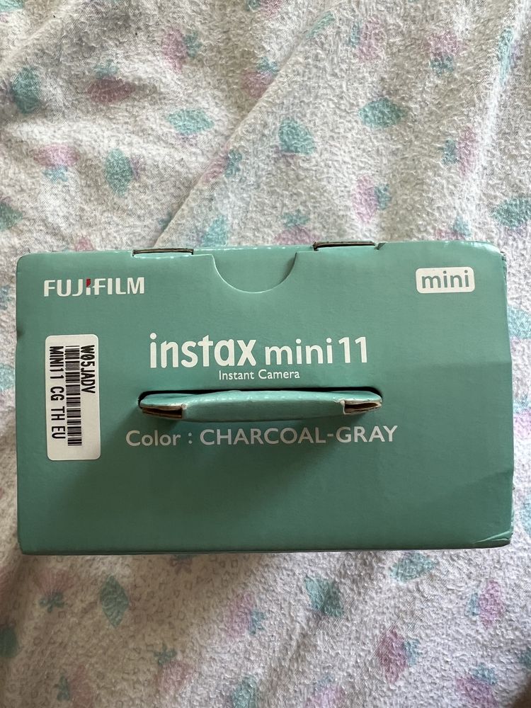 Aparat fotografiat instax mini 11