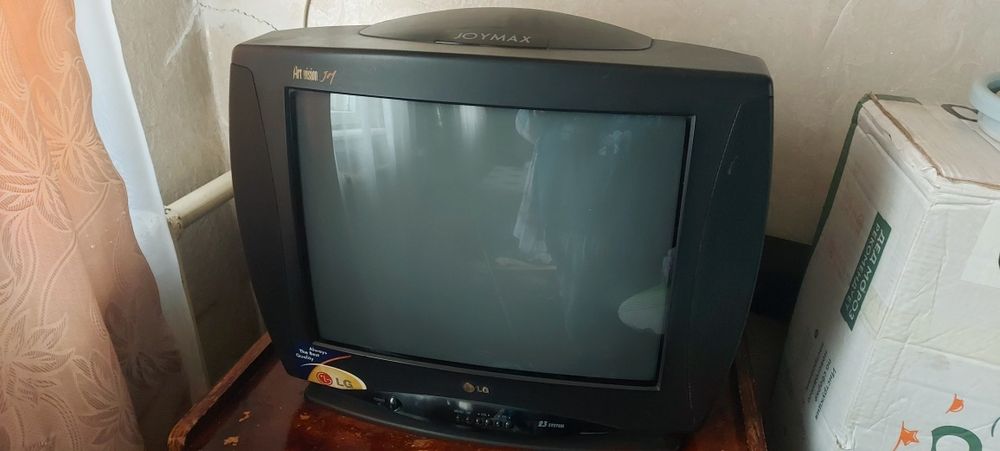 Продам телевизор Ig