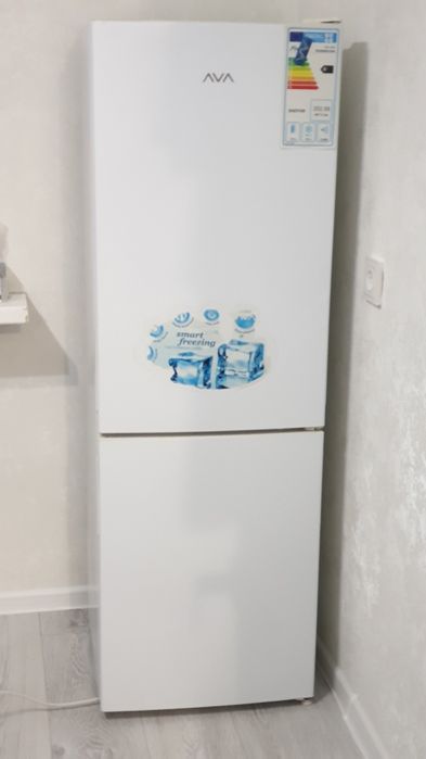 Холодильник белый б/у