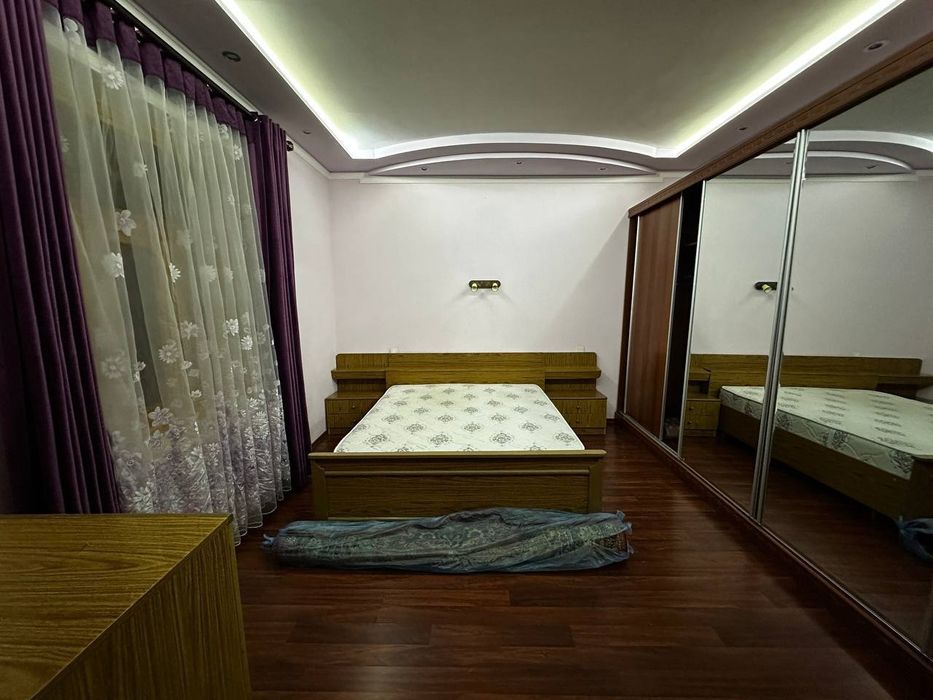 Сдаётся 4 сотки,5 комнат,170м2 (ттз)