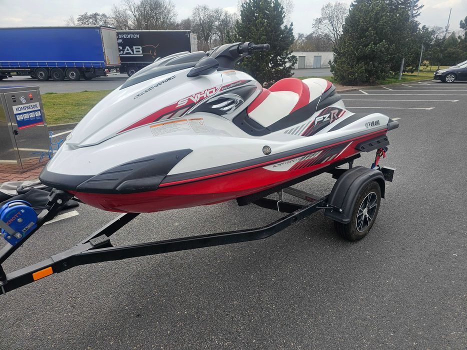 Skijet Yamaha FZR - 2015 - 250 CP +