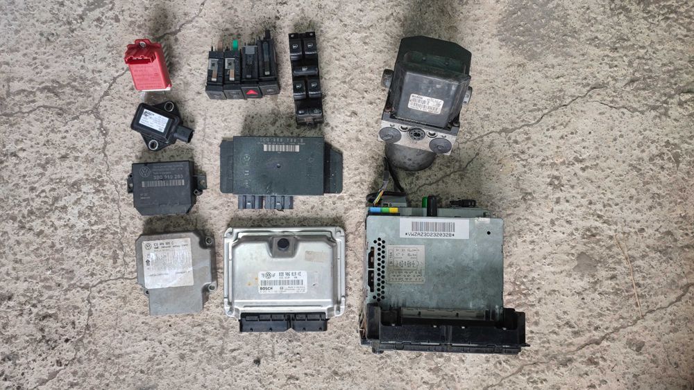 ABS ECU компютър Климатроник копчета комфорт модул копчета Passat B5