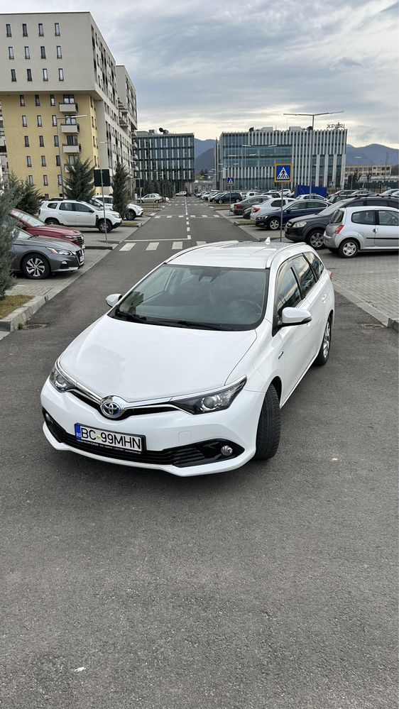 Toyota Auris 1.8 Hybrid 2015