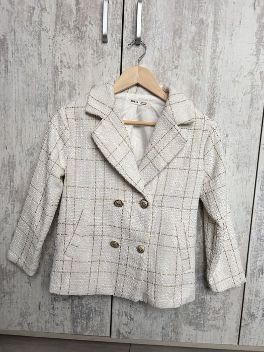 Дрехи за момиче 146