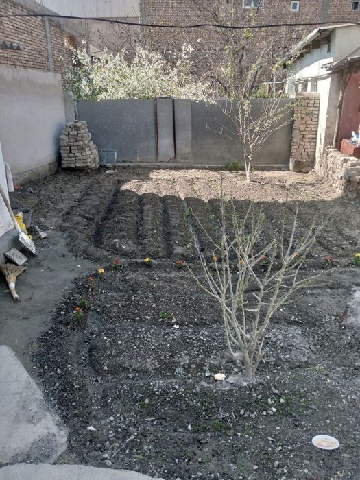 Уй Сотилади Ойбекда