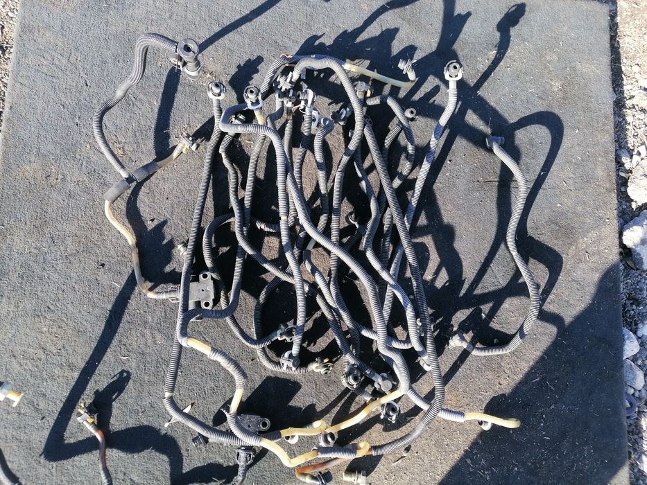 Пластмасови горивни тръбички 200CDI 220CDI 270CDI 320CDI