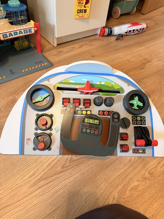 Дървен самолетен кокпит играчка