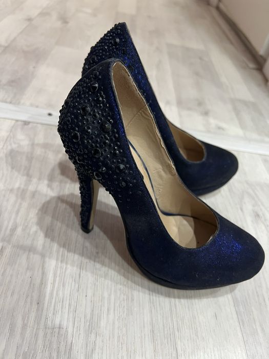 Ботфорты туфли почти новые