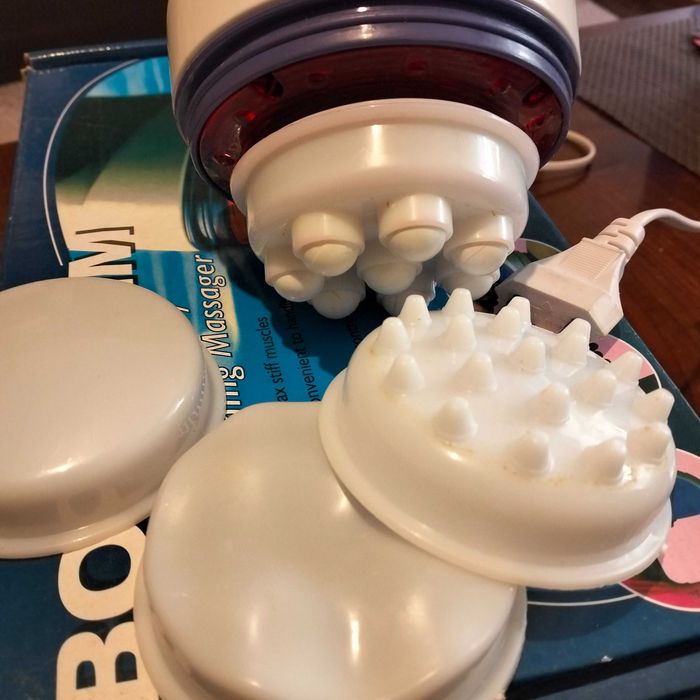 Aparat de masaj ONER Shark