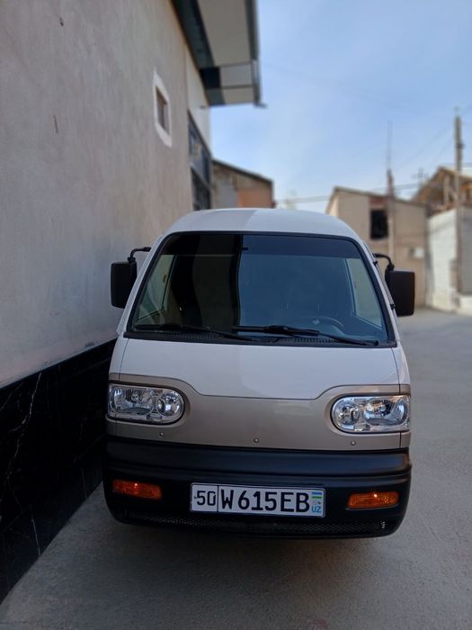 Дамас сотилади нахтга