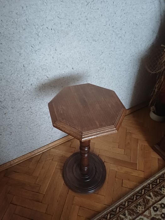 Масивна маса за кафе
