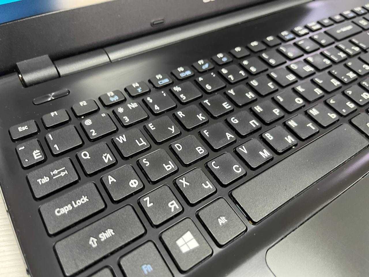 ACER e5 Core i3/озу 8гб/SSD 128/HDd 1Tb Для офисных работ