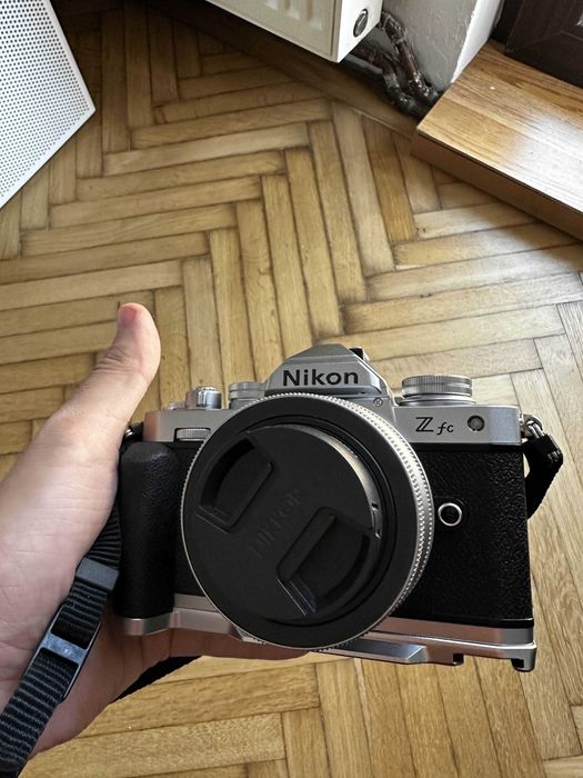 Nikon ZFC kit 16-50mm + Grip + UV filter